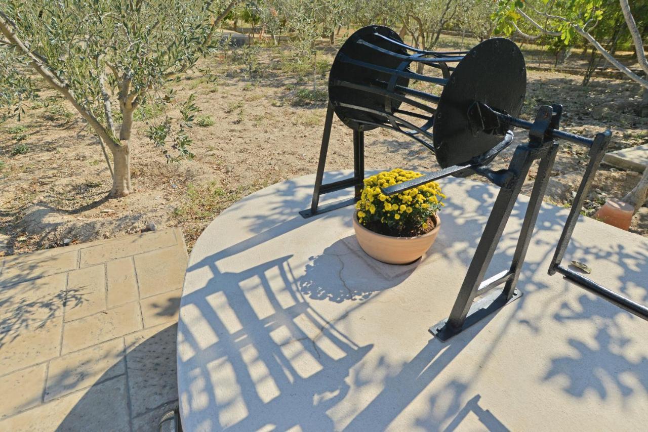 Aegina Villa Konstantinos 6 Bedrooms מראה חיצוני תמונה